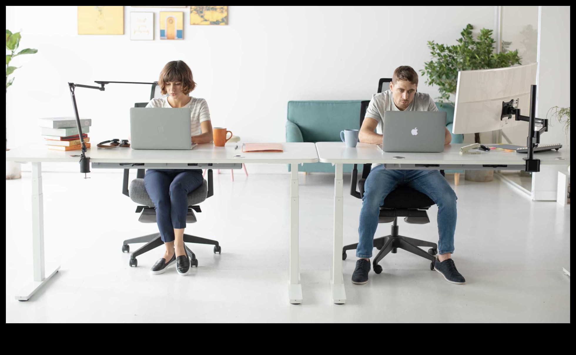 Εργονομικός Διαφωτισμός: Αξεσουάρ για βελτιωμένη στάση σώματος κατά τη χρήση φορητών υπολογιστών