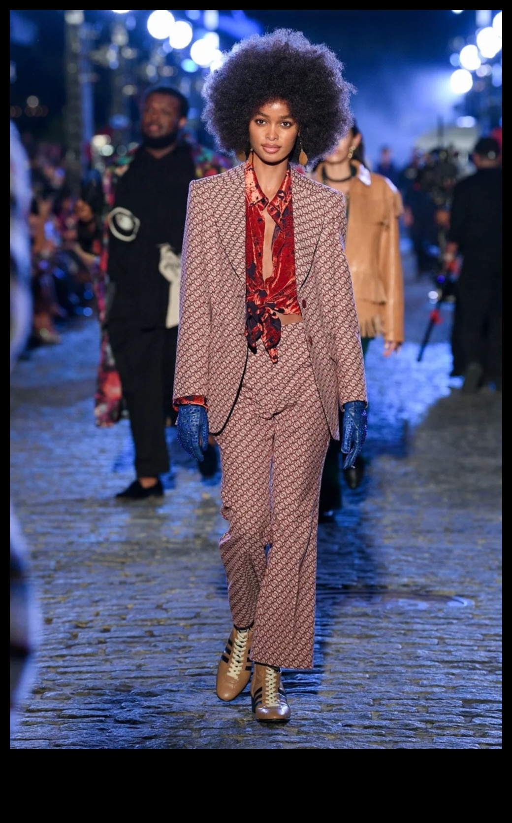 Boho Chic: Ρούχα και αξεσουάρ DIY με ελεύθερο πνεύμα