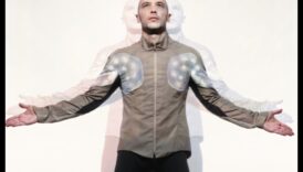 Fashion Meets Tech: Σχεδιαστικές θήκες και αξεσουάρ για λάτρεις του στυλ