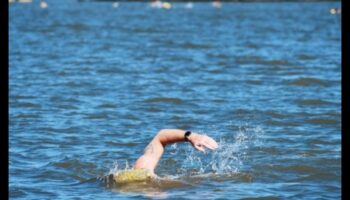 Riverfront Repetitions: Outdoor Workouts κατά μήκος γαλήνιας θαλάσσης